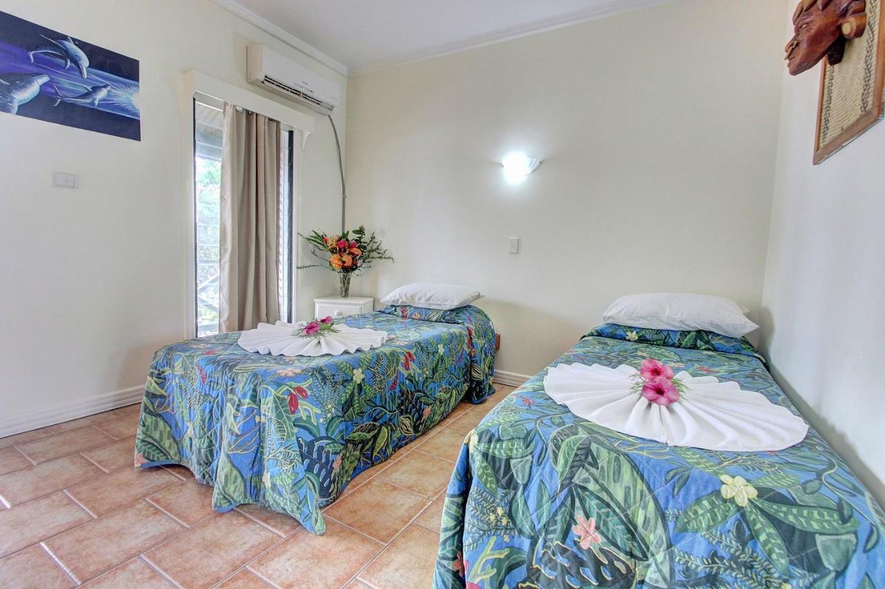 Gizo Hotel Bagian luar foto